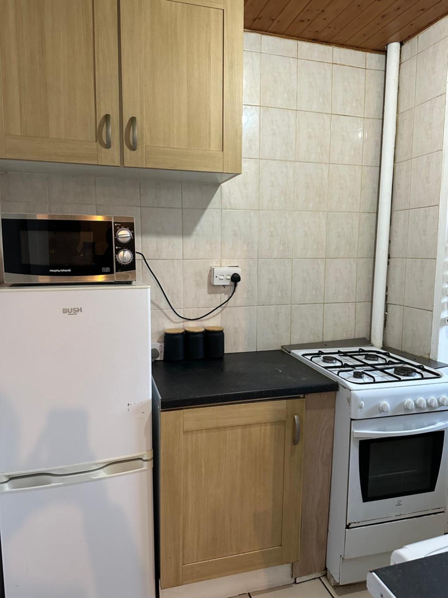 1 Bedroom Flat In Whitechapel, Londýn Exteriér fotografie