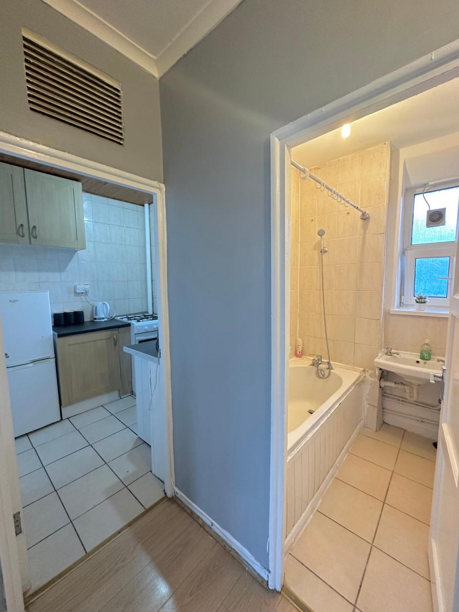 1 Bedroom Flat In Whitechapel, Londýn Exteriér fotografie