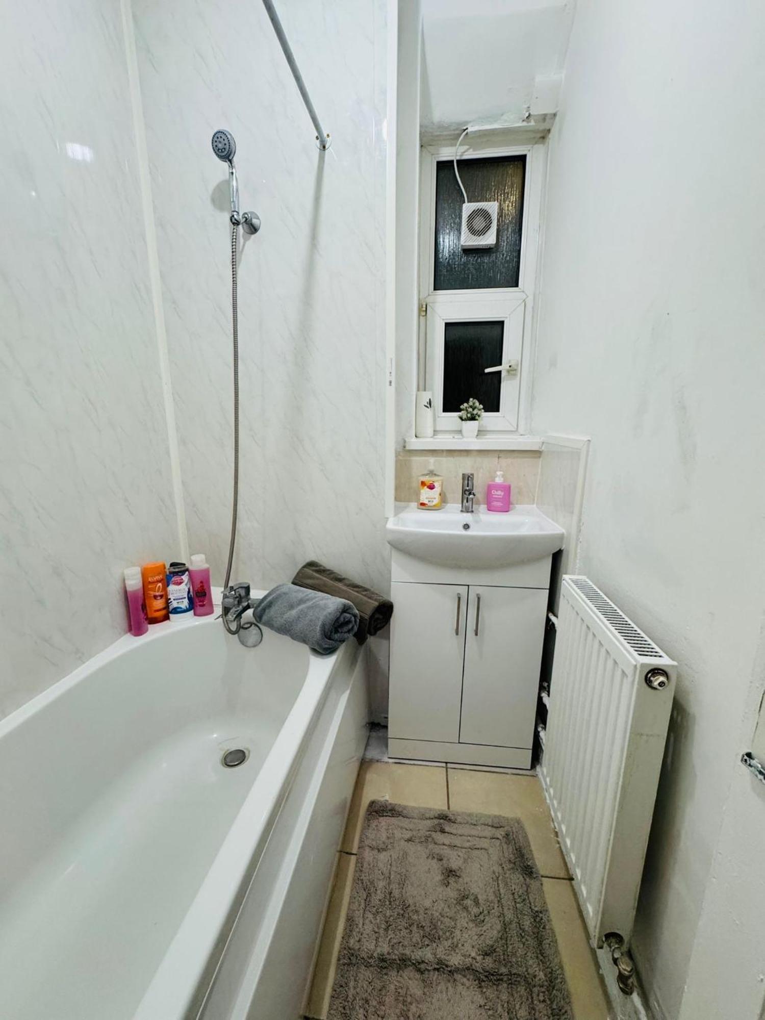 1 Bedroom Flat In Whitechapel, Londýn Exteriér fotografie